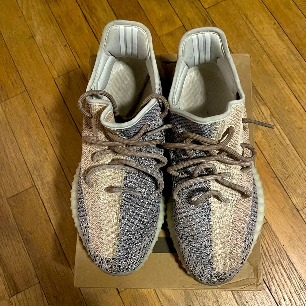 Ash Pearl Yeezys size 11